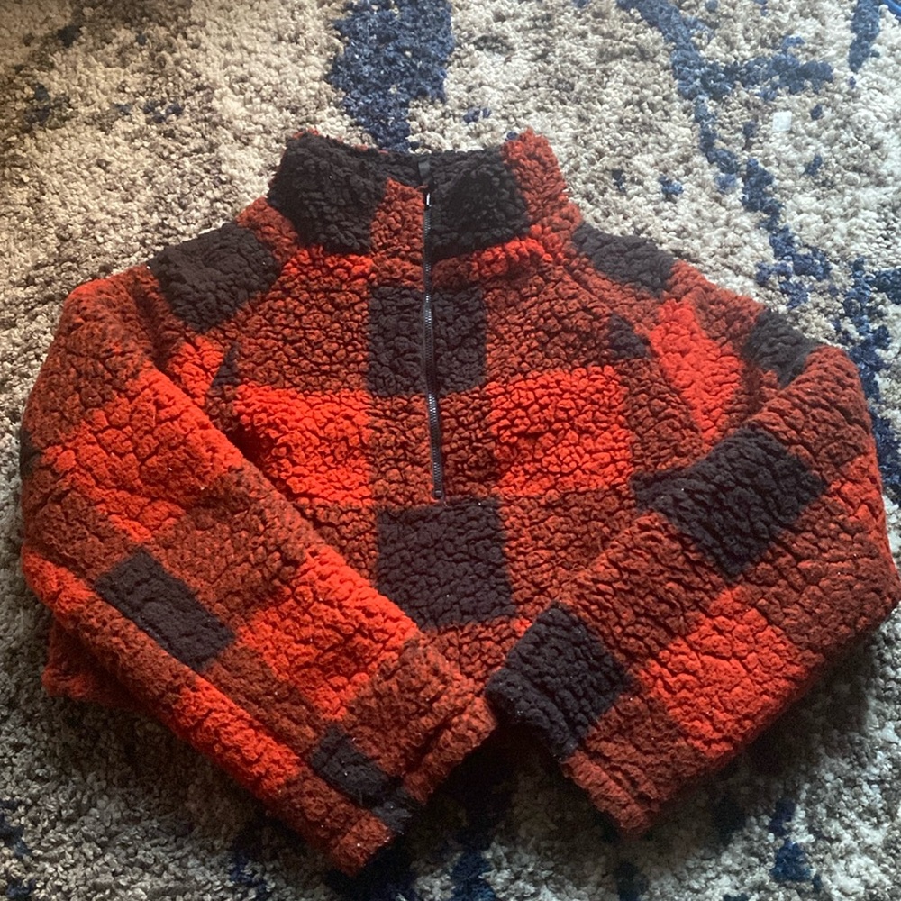 Buffbunny Reversible Cropped Pull Over - image 1